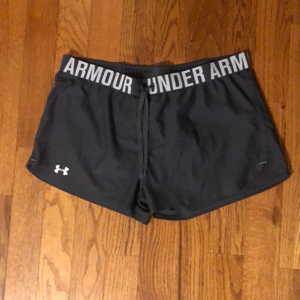 Worn Under Armour gray size large shorts